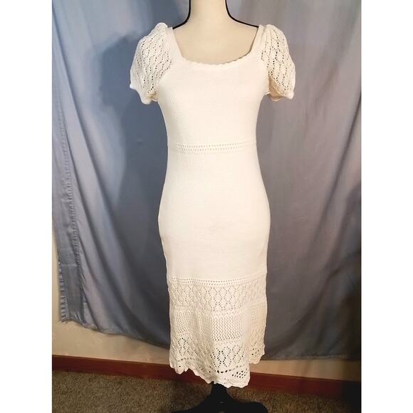 Freshman 1996; White crocheted dress - Picture 1 of 8
